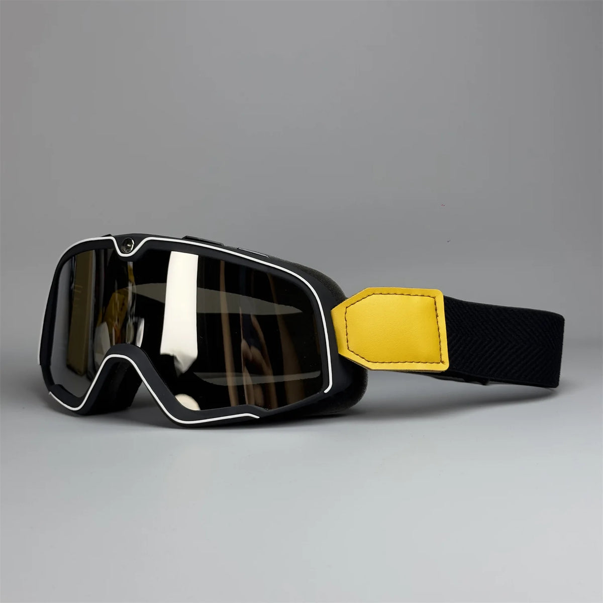 MotoVision Retro™ – Vintage Protective Goggles for Motorbike Riders