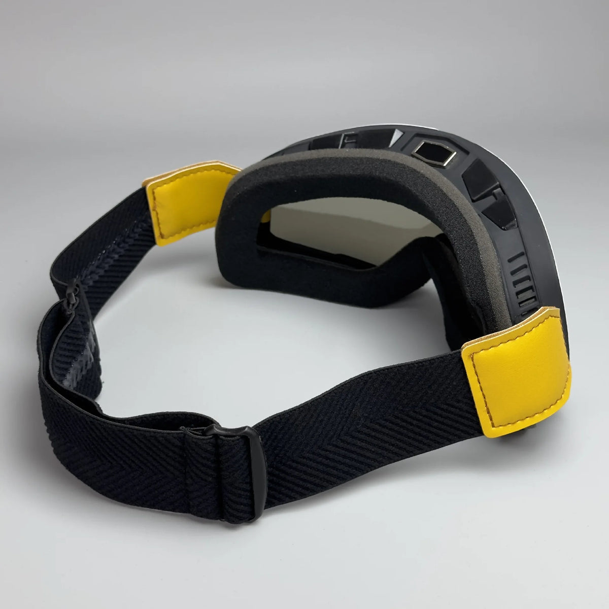 MotoVision Retro™ – Vintage Protective Goggles for Motorbike Riders